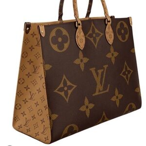 Beautiful Luxury inspired bag